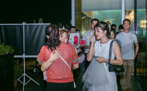 林宥嘉緋聞女友_林宥嘉已經到達新兵訓練營報到女友丁文琪不舍_林宥嘉親愛的瑪嘉烈