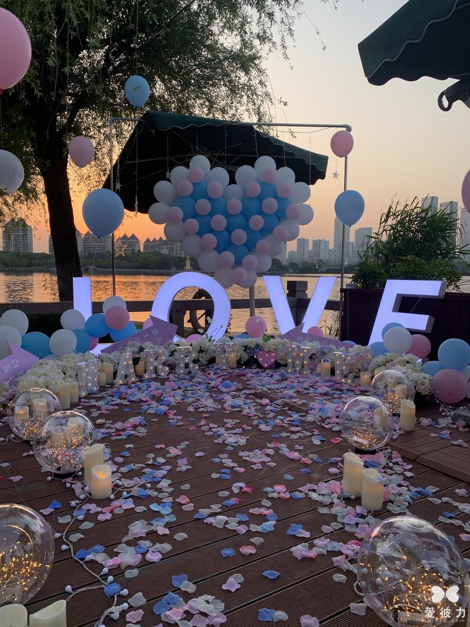 国外最具创意的求婚方式欧美流行的求婚方式